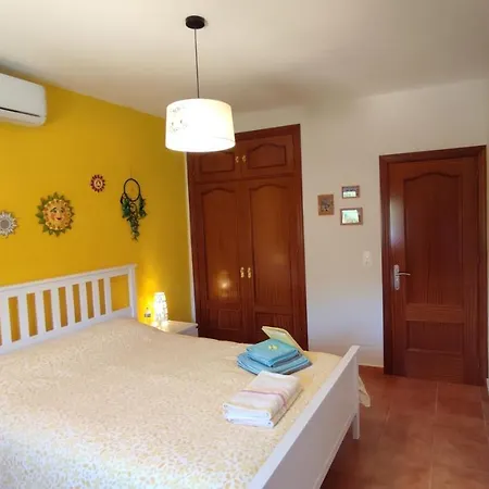 Casa El Corasueno Bed & Breakfast